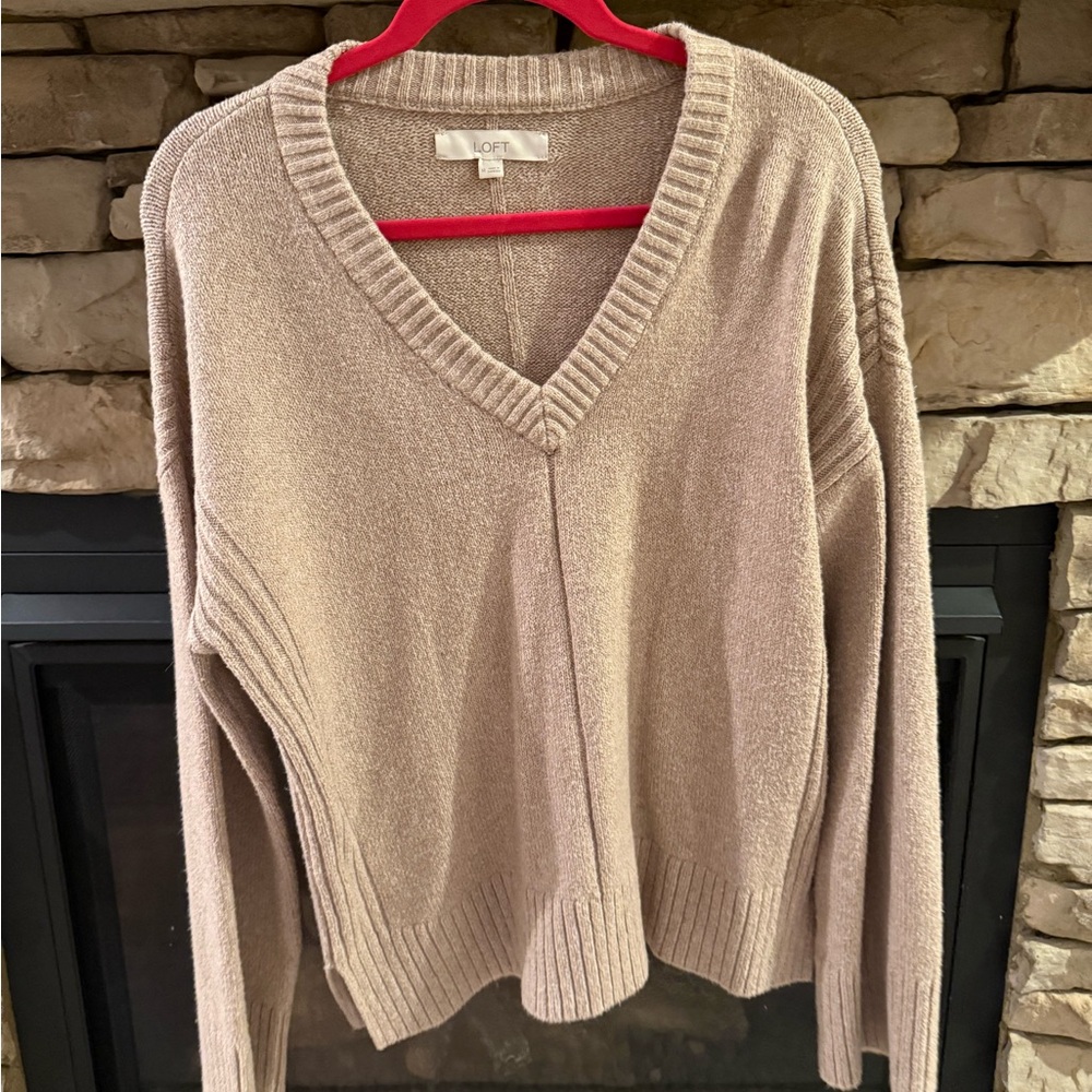 LOFT Women's Tan V-Neck Sweater
